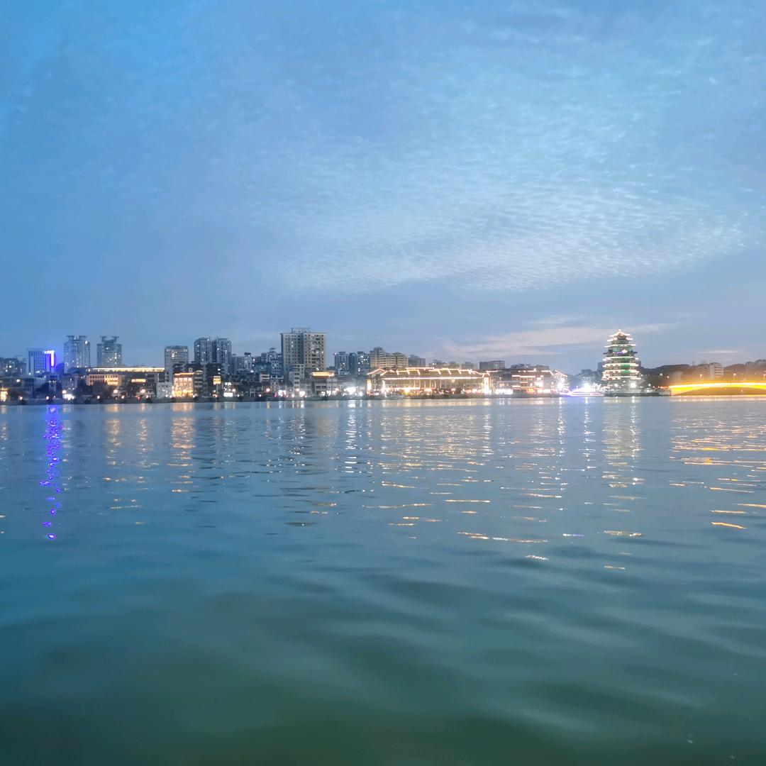 @是小泥鳅呀