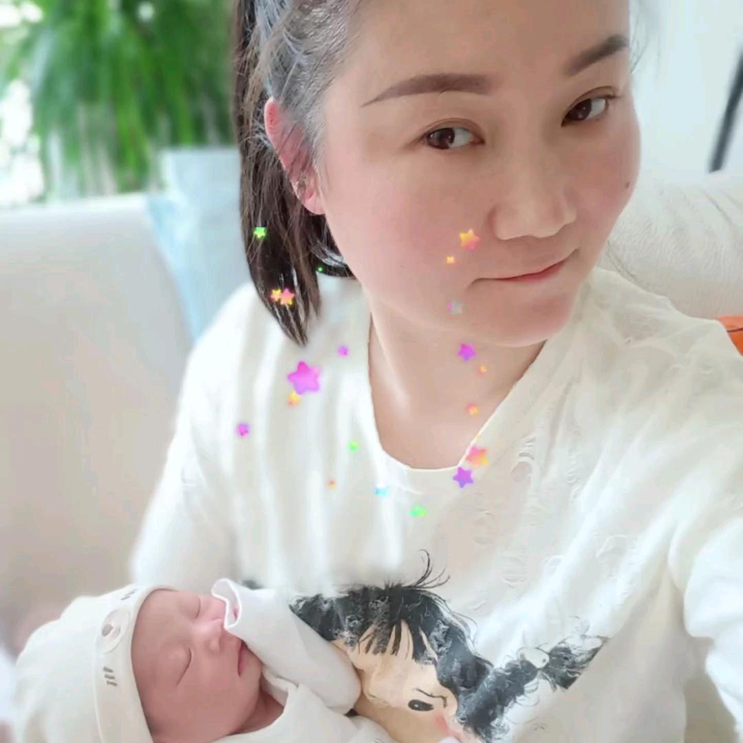 一枚团队（月嫂）😊朱珠