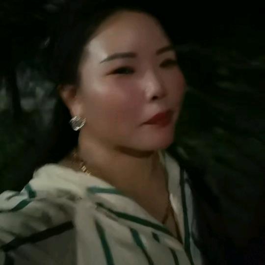 爱一个人好难