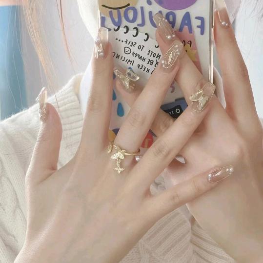 山东花似锦穿戴甲工厂～希希