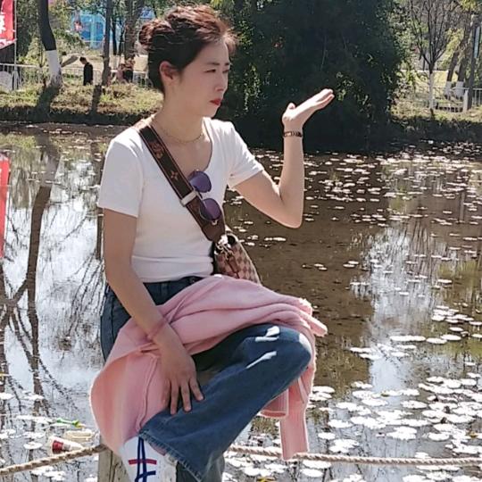 爱在春天吴