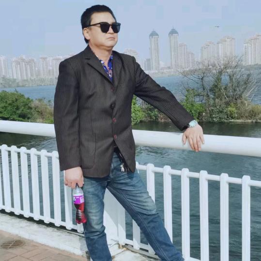 红尘有爰