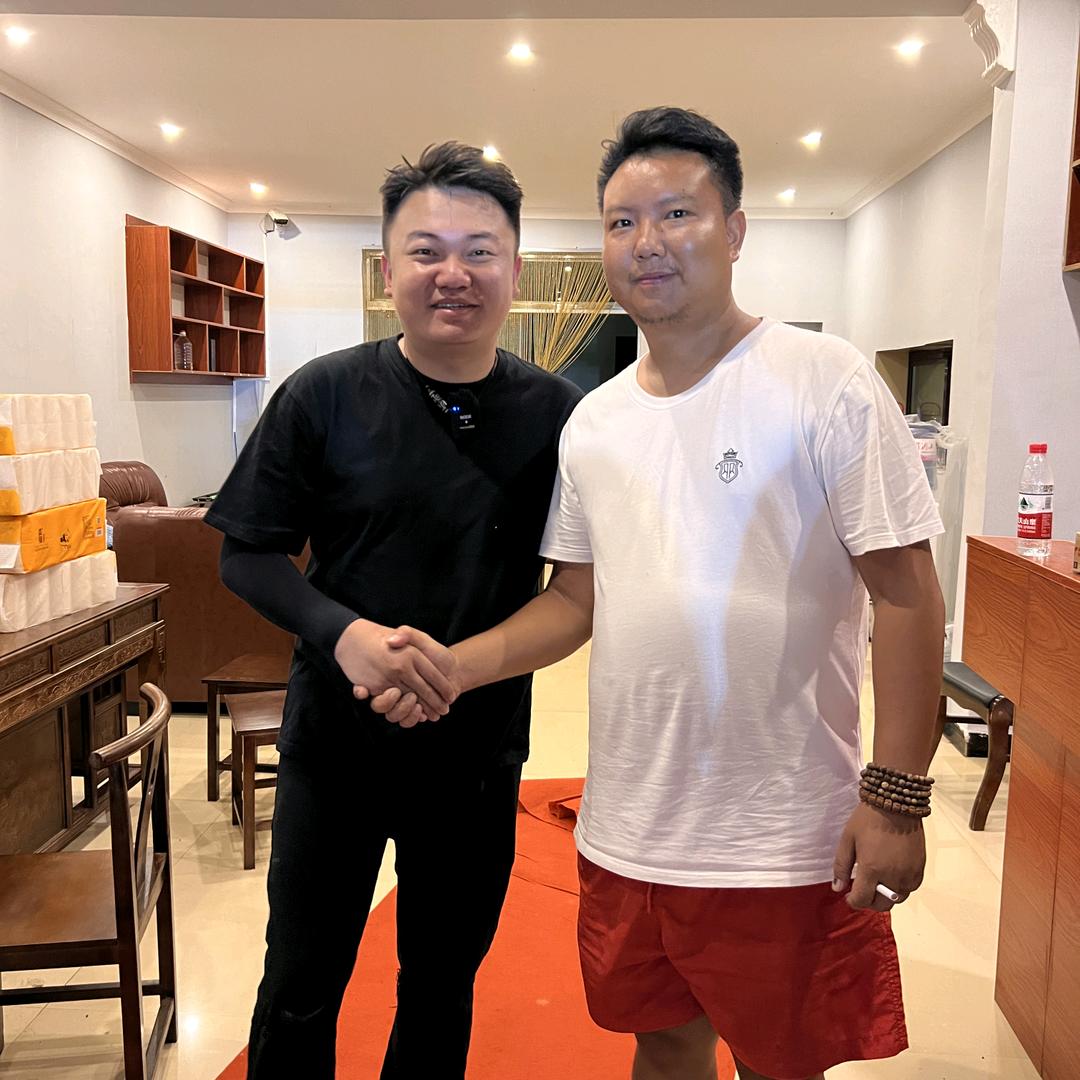 贵州松瑞汽车贸易中心（张青松）