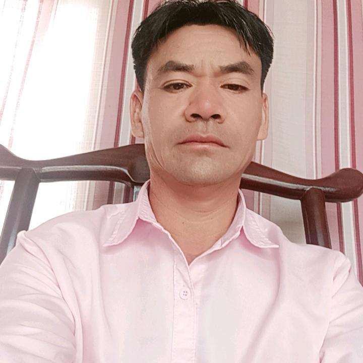 明高二手柳工铲车租赁服务部