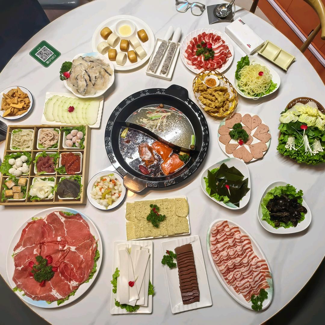 捞九香重庆老火锅