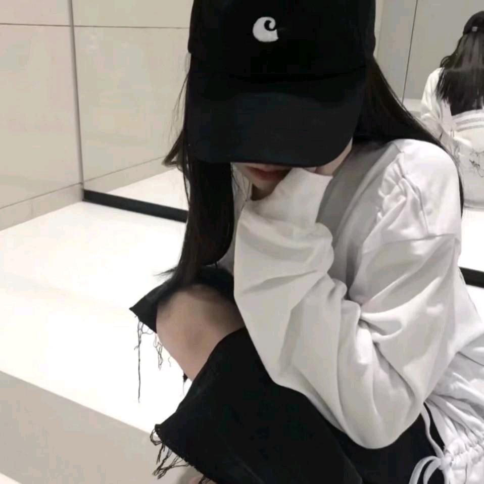 柒月