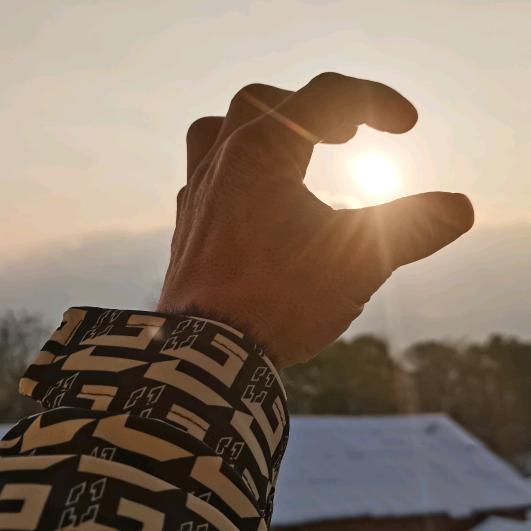 ꧔ꦿ᭄:局 ღ🦋᭄外人꧔ꦿ᭄ ?