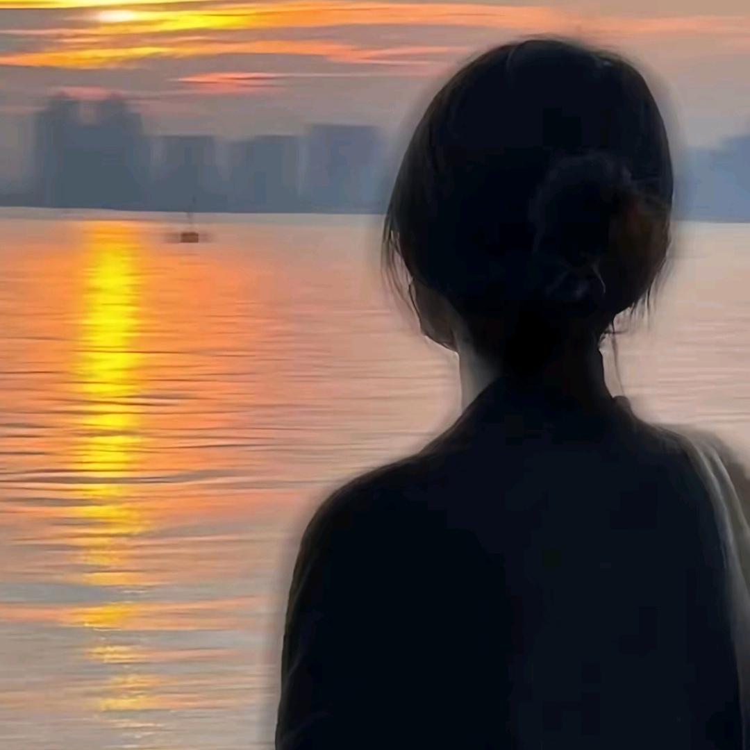 ঐ一笑💔ᩘ꯭而过ঐ᭄