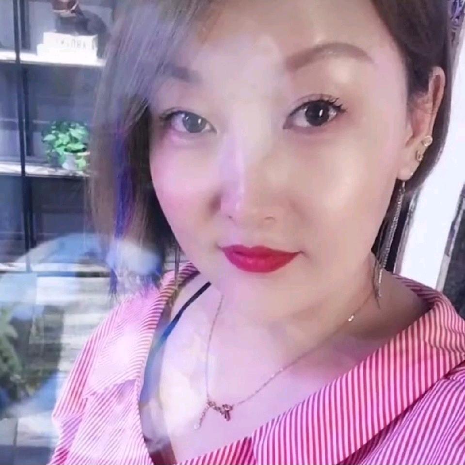 小白兔😜奶糖