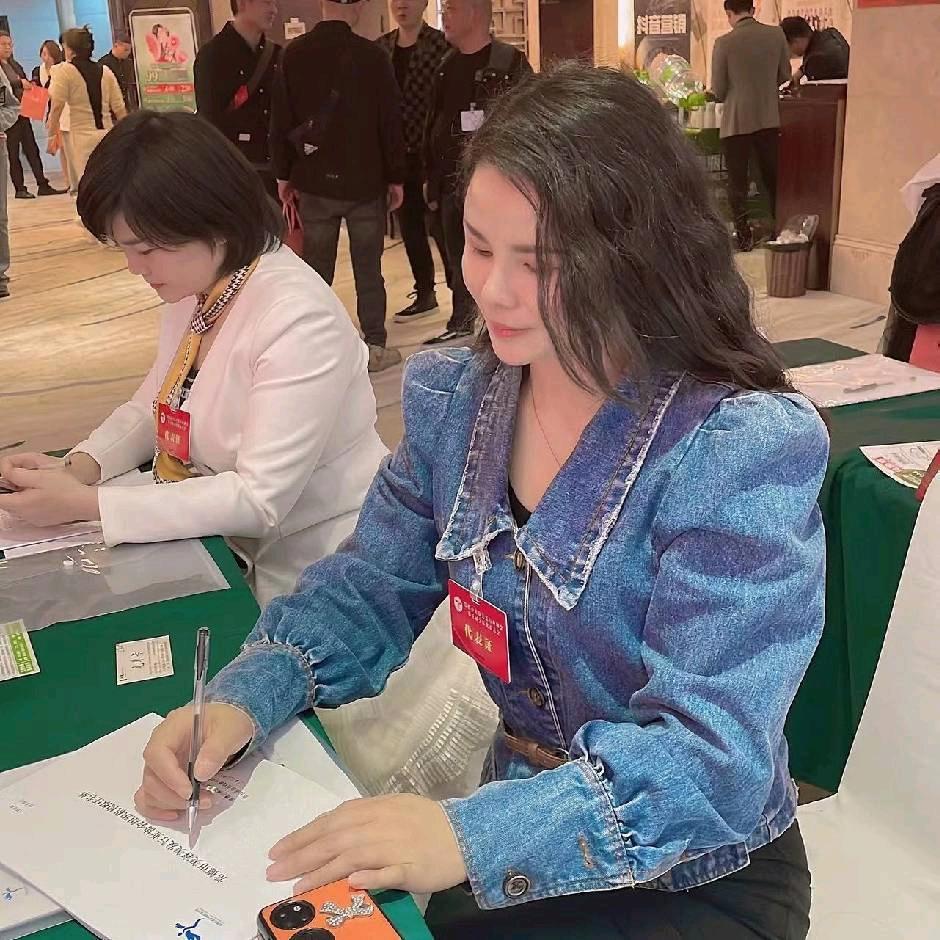 焕美颜皮肤管理中心