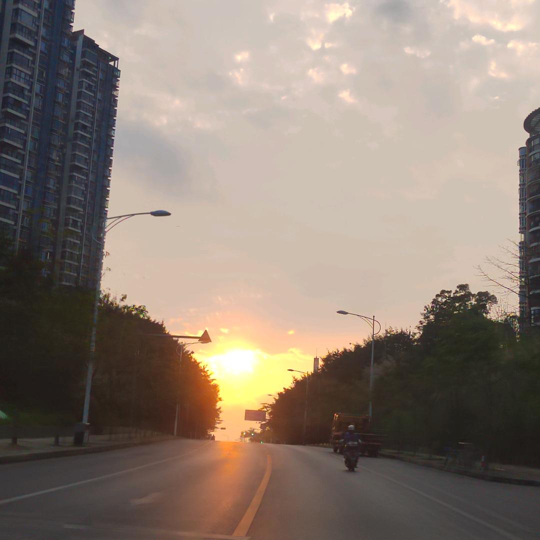 but咯咳咳
