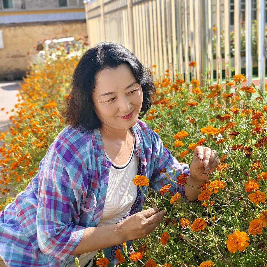 小龙女英子