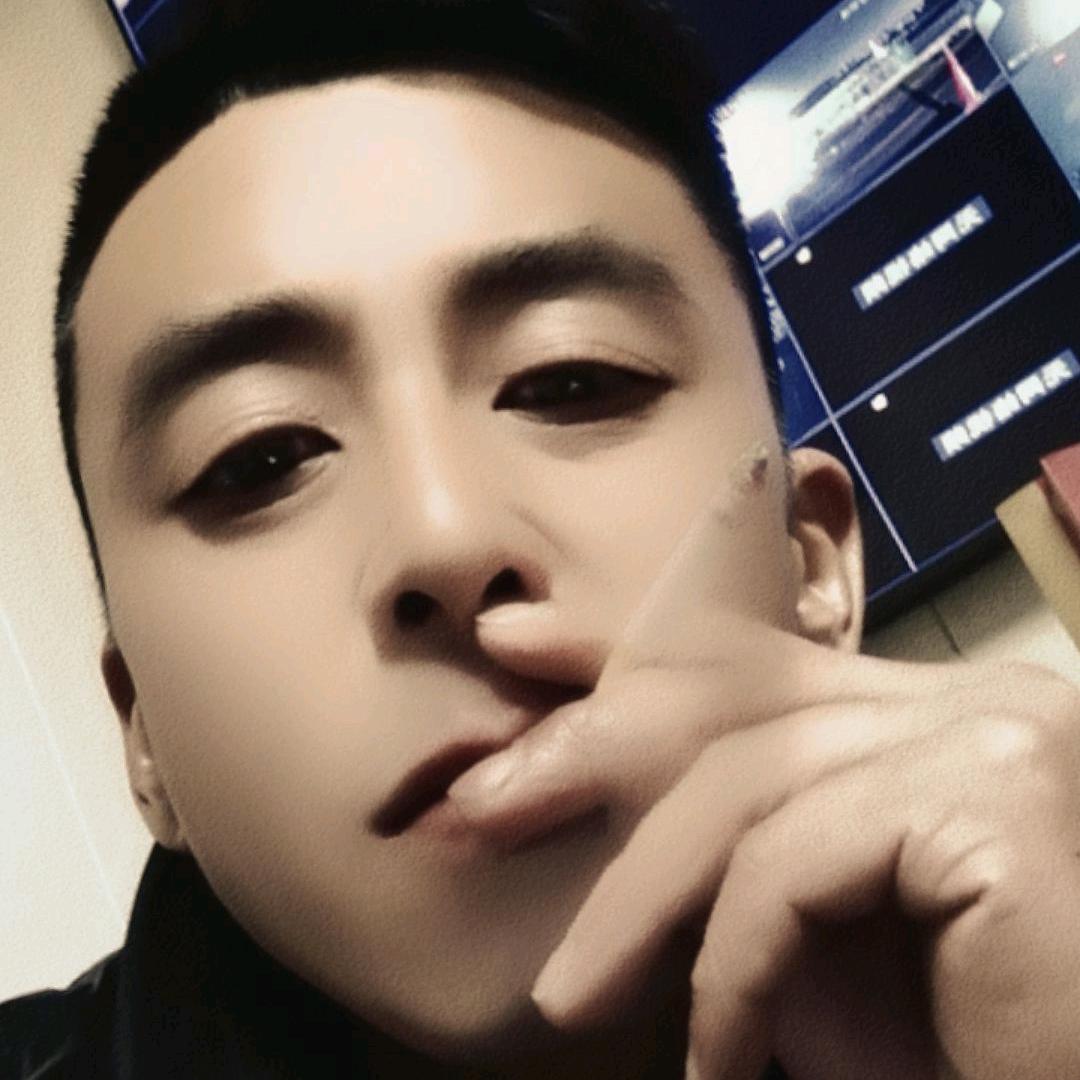 我是老王，但不是你家隔壁的。