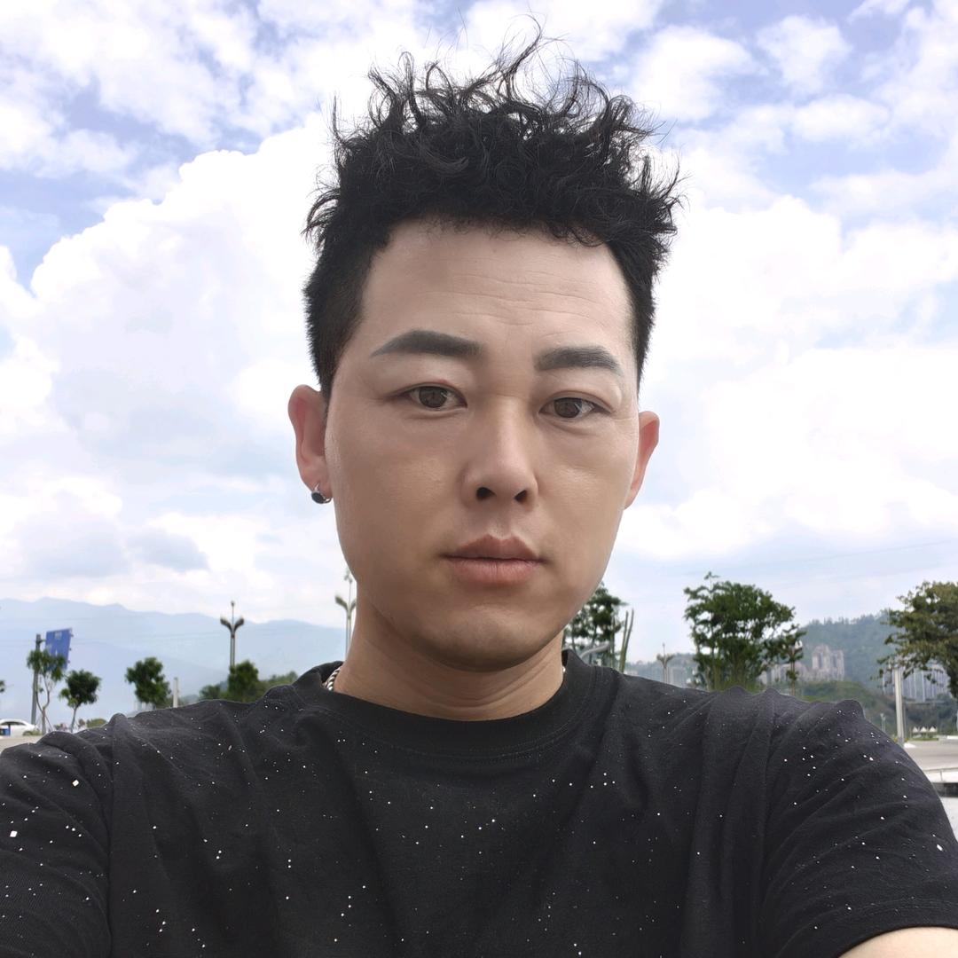 裸辞单身峰哥溜达串