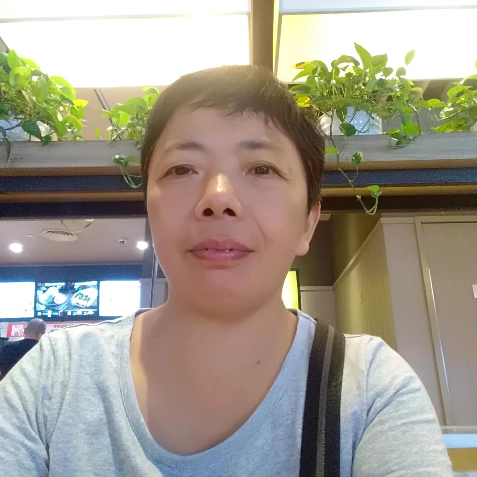 小美姐(三黄鸡批发)