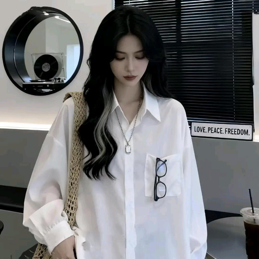 爱上星星的鲸鱼🐳