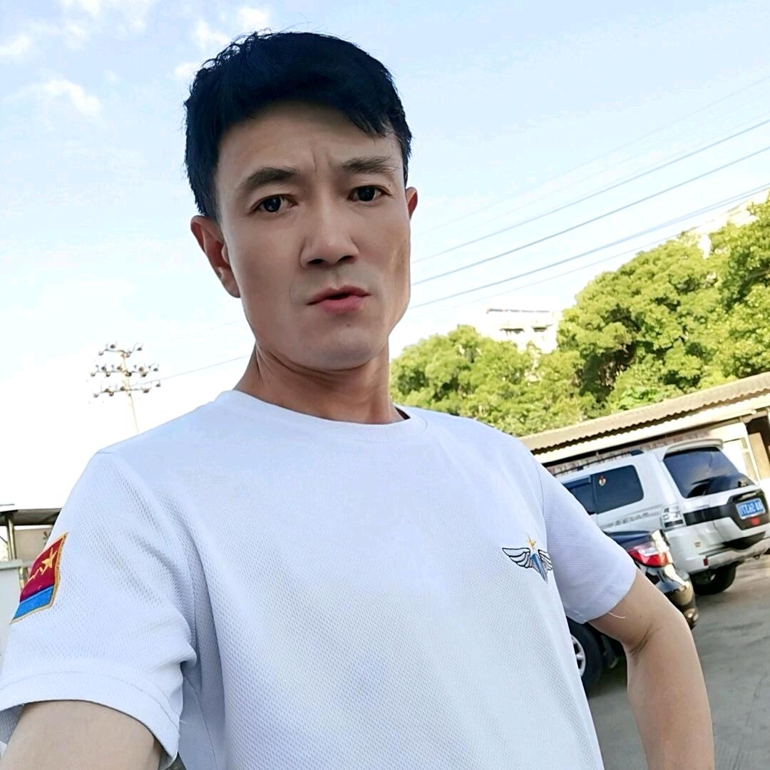 火蓝刀锋