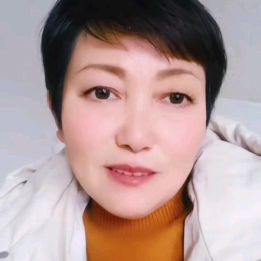 李勤