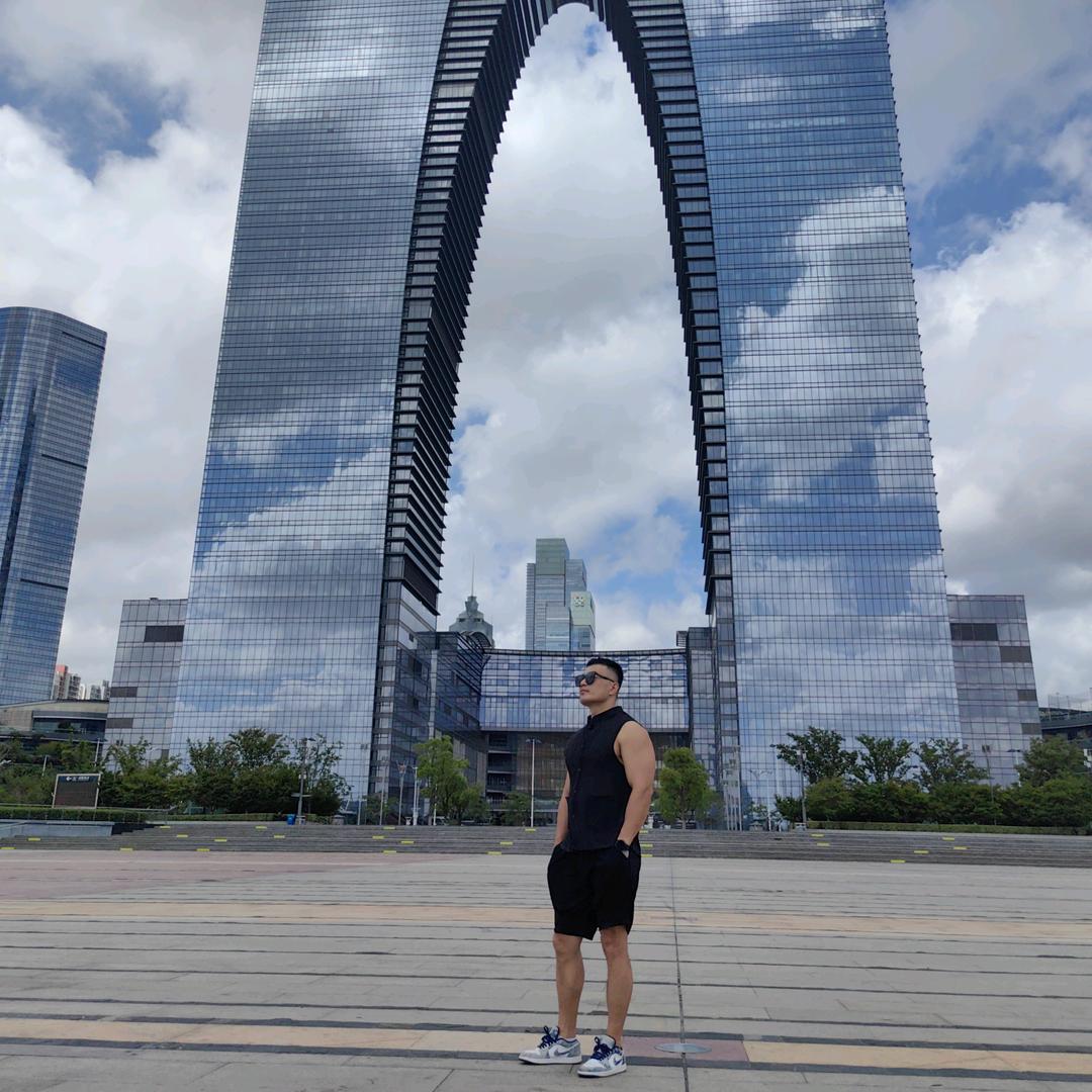 卸了盔甲挨了刺