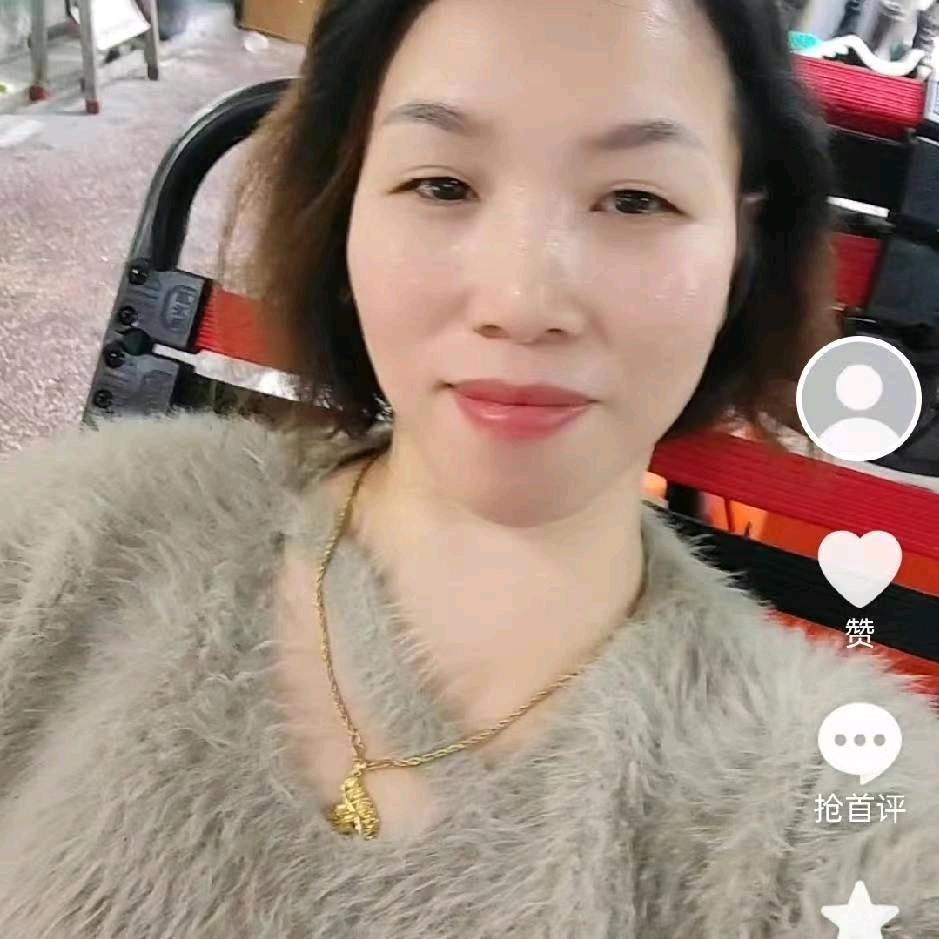 地下商场歌百意(华姐)