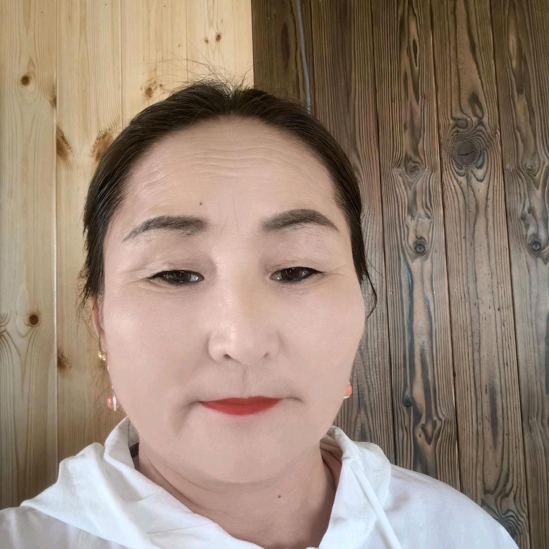 银阿木吉