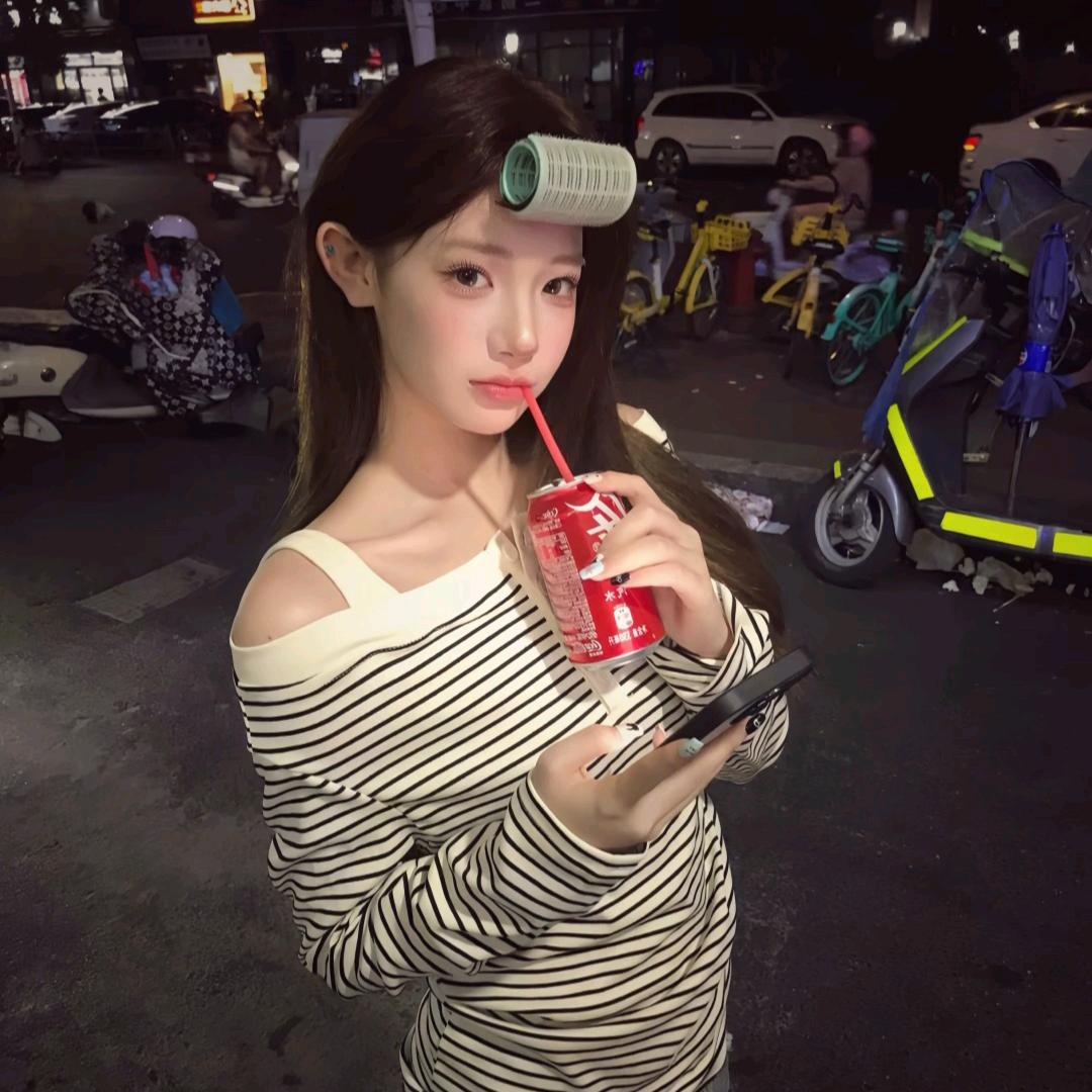 小 y