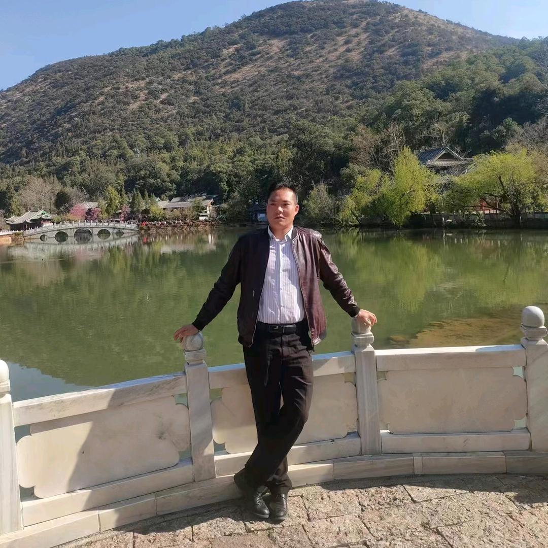 丽江文盲驾校~浦校长