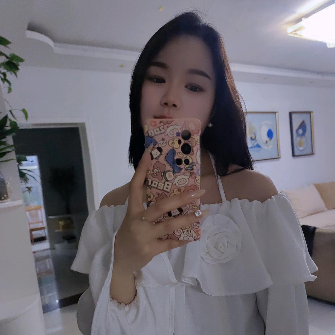 🥂 李大妞