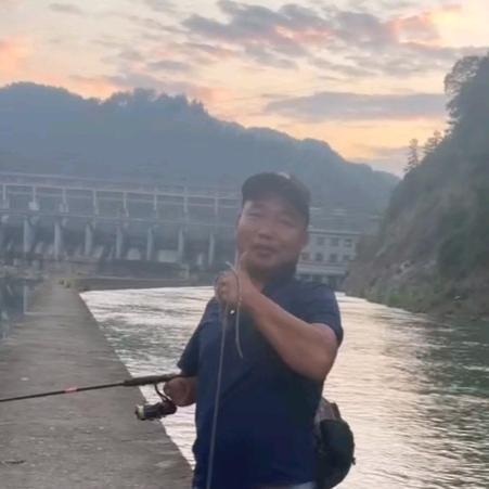 小湖的胡～小胡的湖