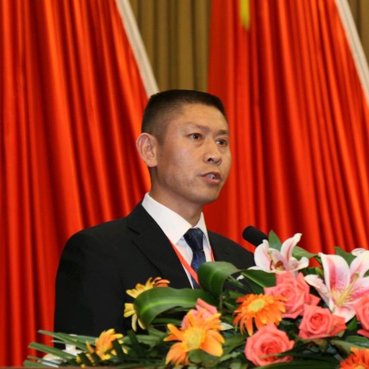 王冬新