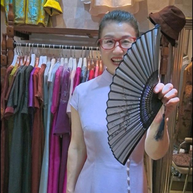 武汉服装定制金姐