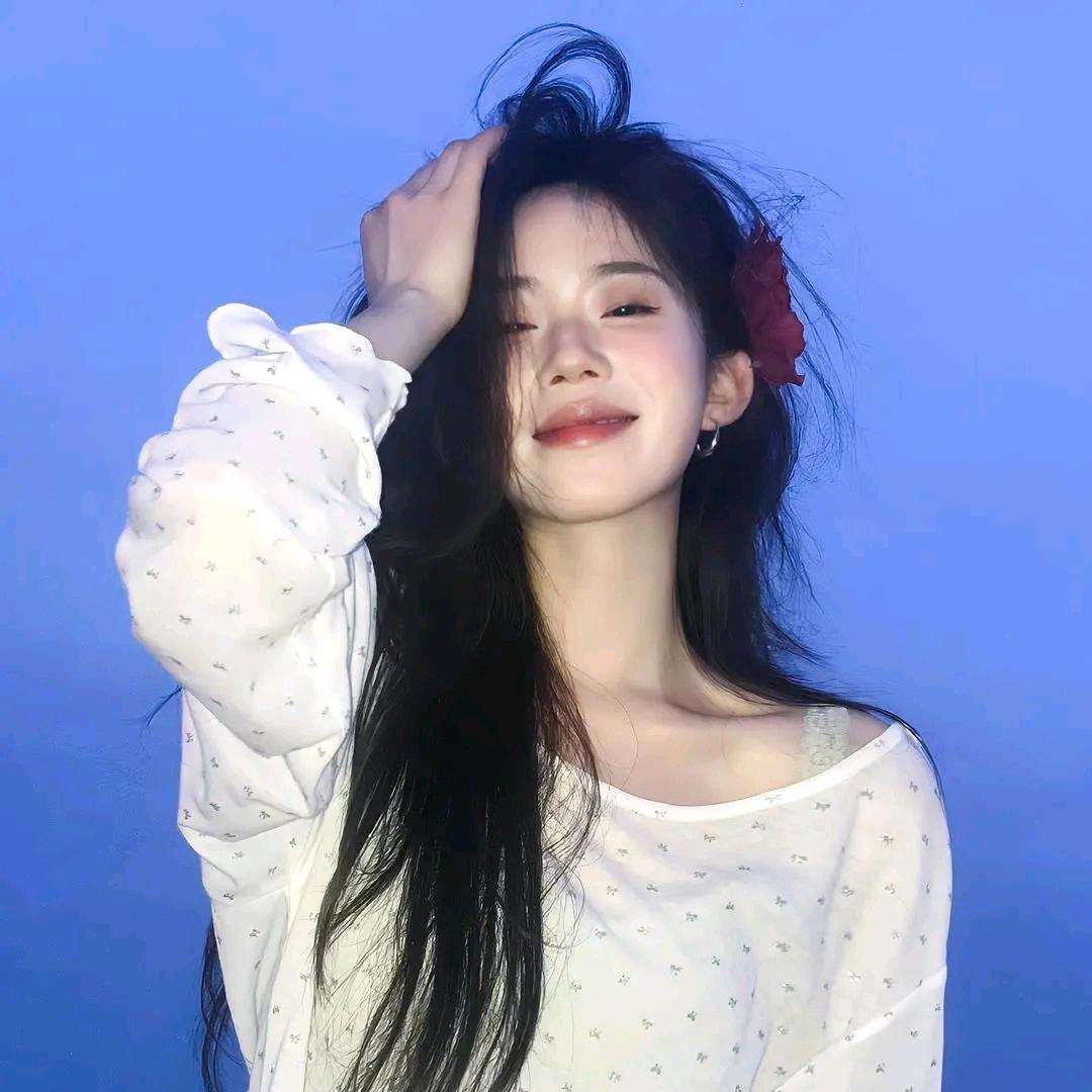 莫安.