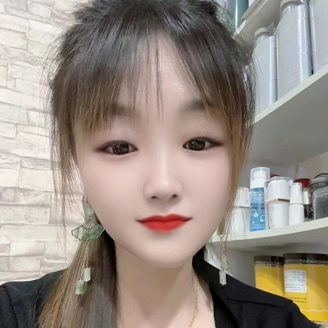 东莞大朗女发型师小晴（专业蛋白）