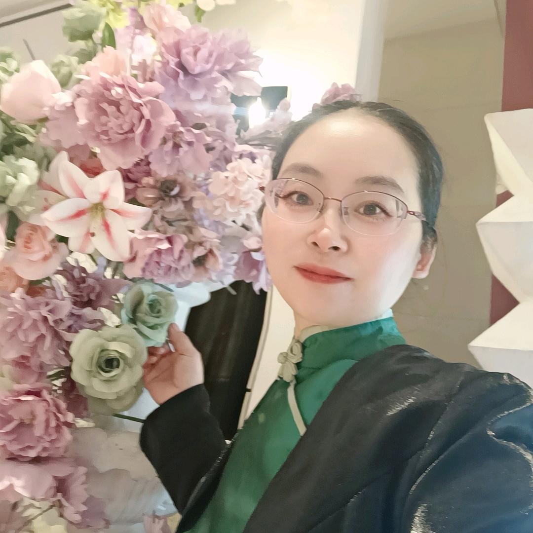 管家二姑娘