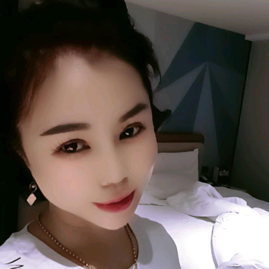 独自飞翔。李英