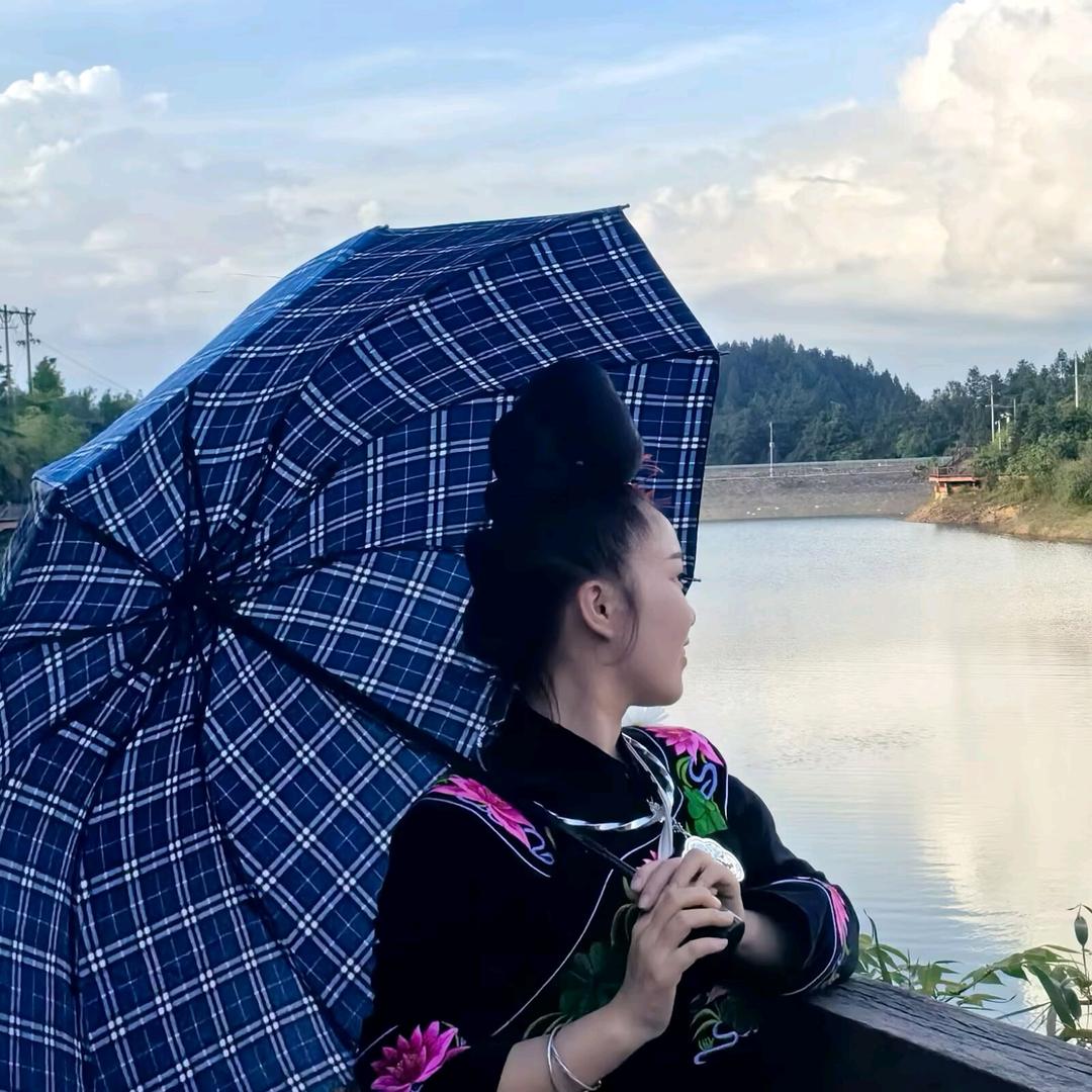 苗欧深
