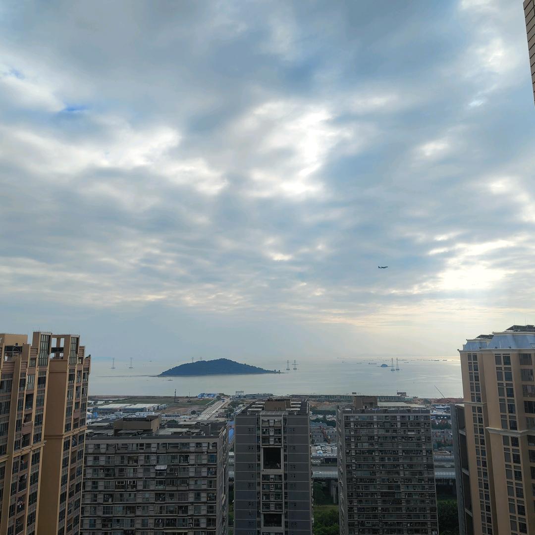 na抹慘談的笑