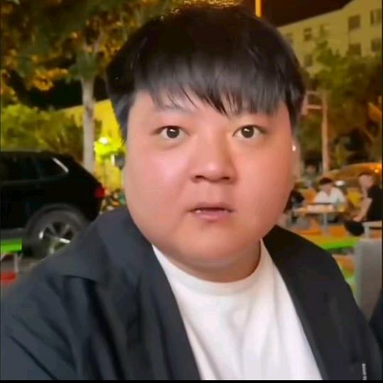 胖圆啾啾