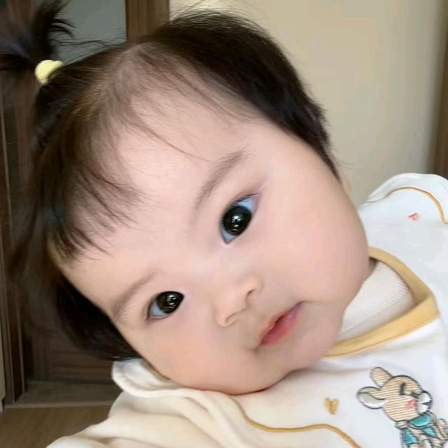 美丽积极的嘟嘟妈妈