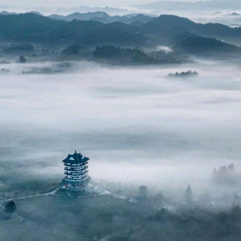 昆仑守山人