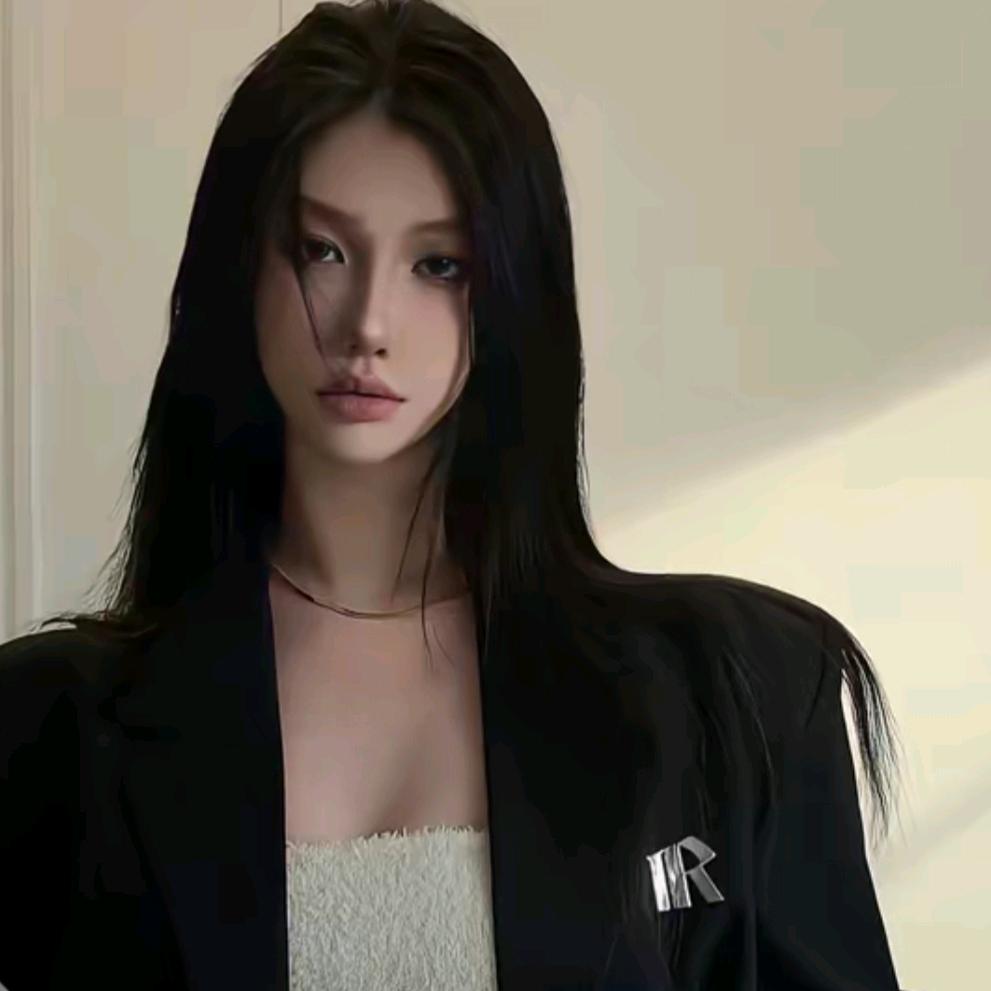 A慕一鸣美妆培训-晓晓老师