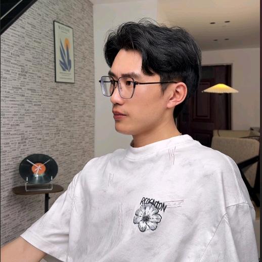 阿宝（卖裤子的接班人）