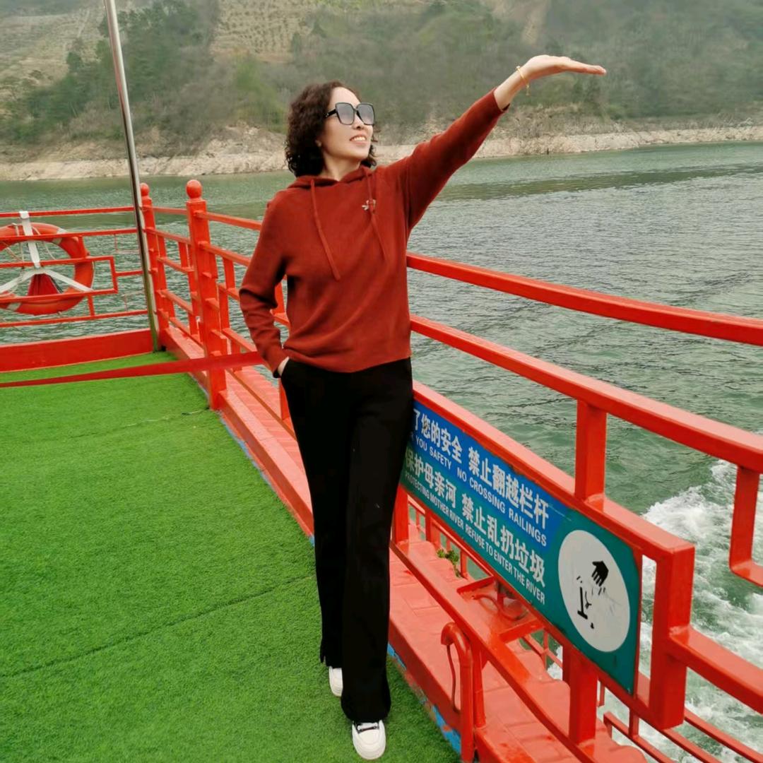 柳姐，我有酒，你有故事吗😀