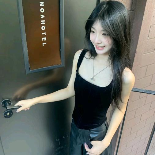 饶万琴