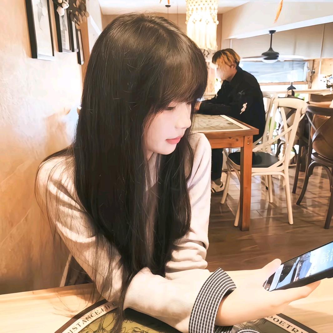 我也不太了解她