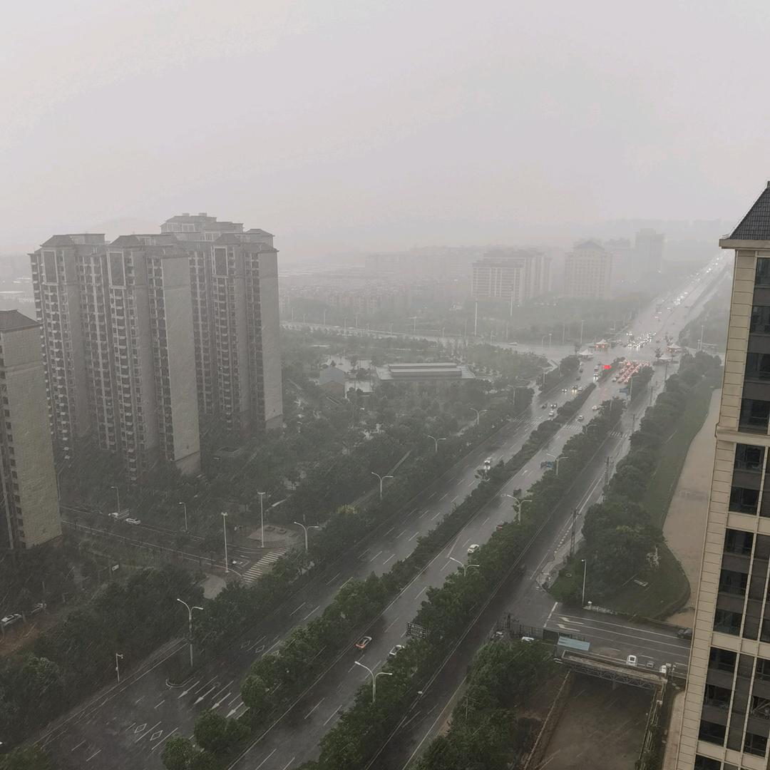 月亮打烊了