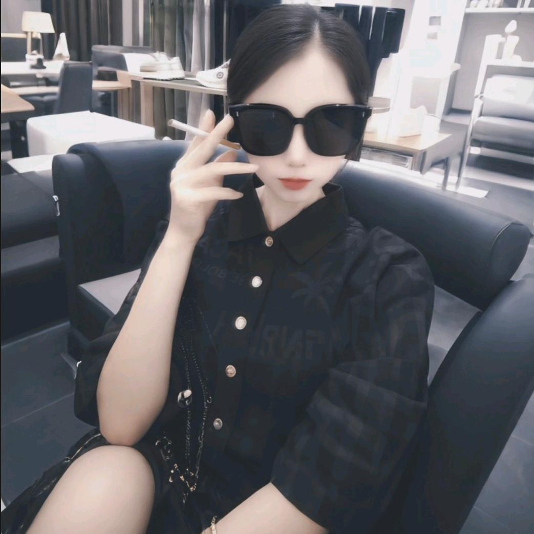 大眼小妹