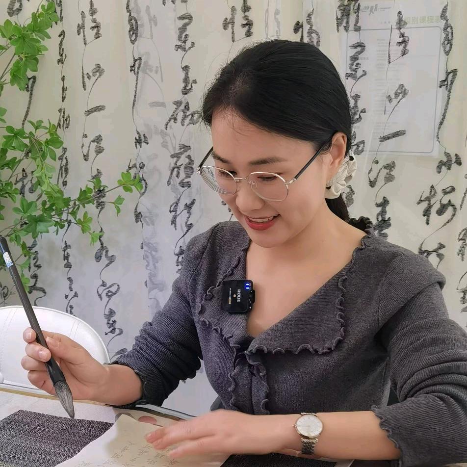 济宁雪儿老师美育