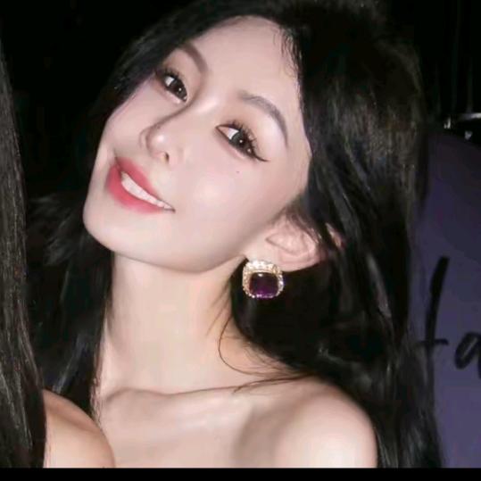 余潇潇💗Jessica高端女装