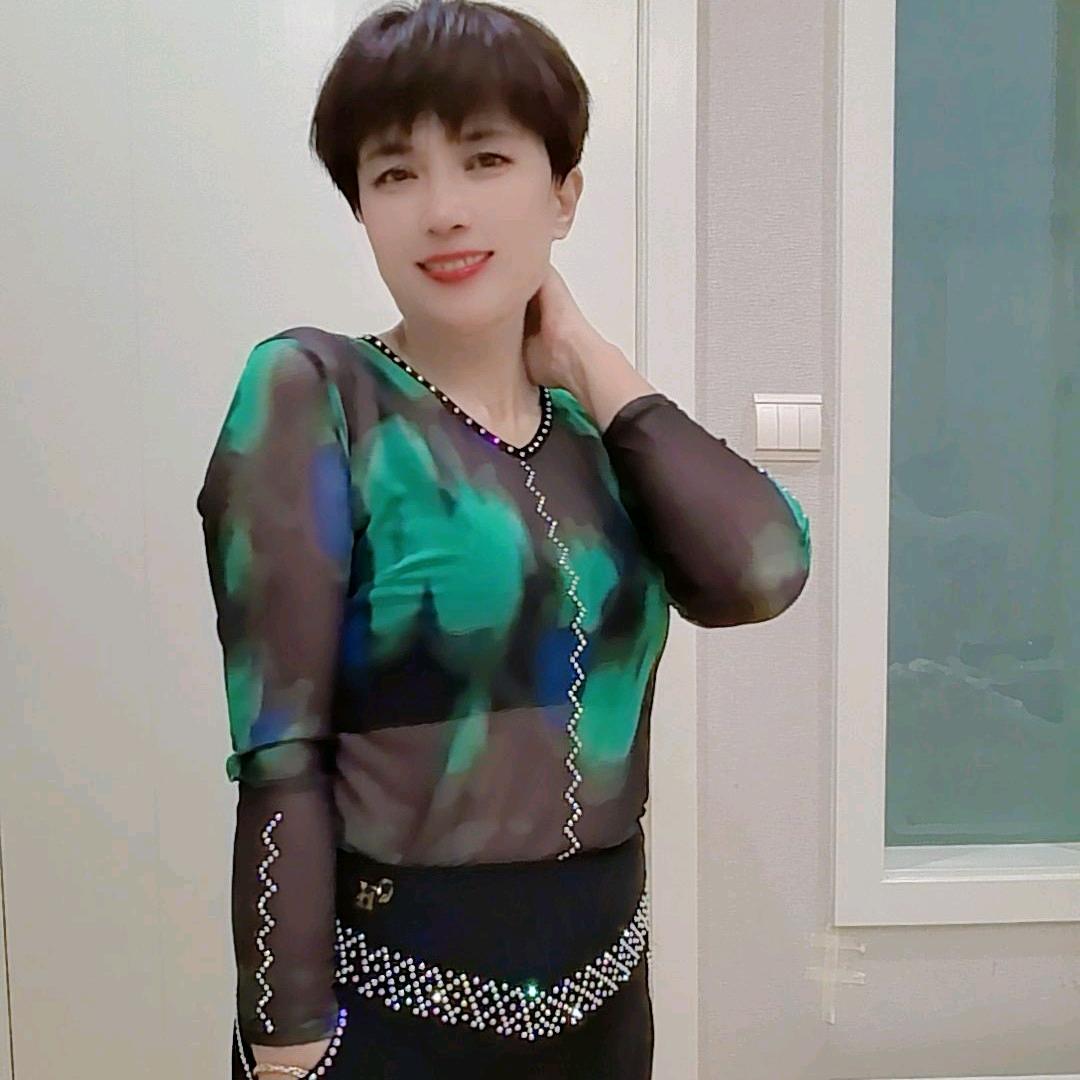 苏州七海雅桐服装有限公司广场舞服工厂店